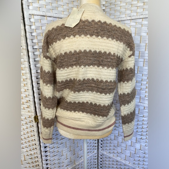 NWT Hem & Thread Last Chance Milo Sweater Henley style Size S - Picture 7 of 9